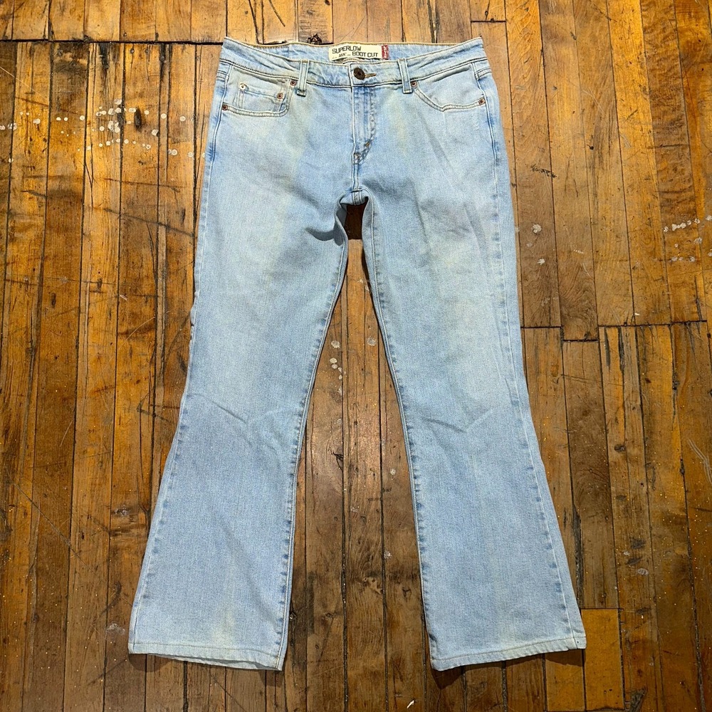 Levi's 518 Jeans Women's‎ 11 Blue Denim Medium Wash Flat Front Superlow Bootcut